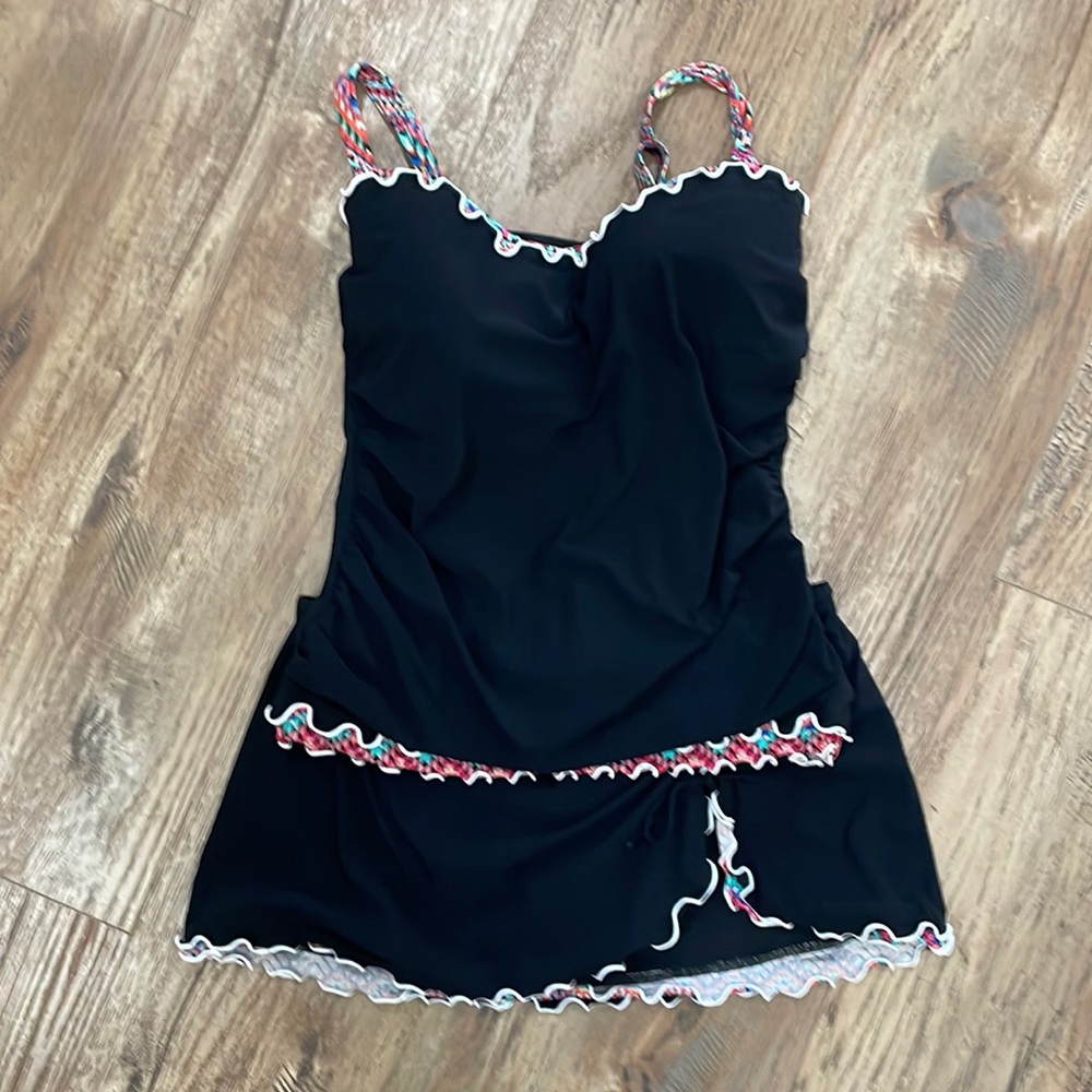 Profile by Gottex swim top and skirt 8 & 38D